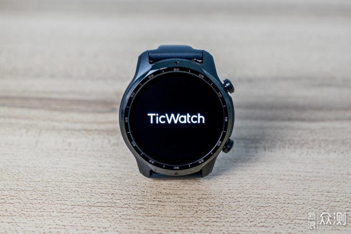 心率血氧独立通话ticwatchpro3智能手表