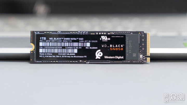 西部数据wdblacksn850固态硬盘开箱评测