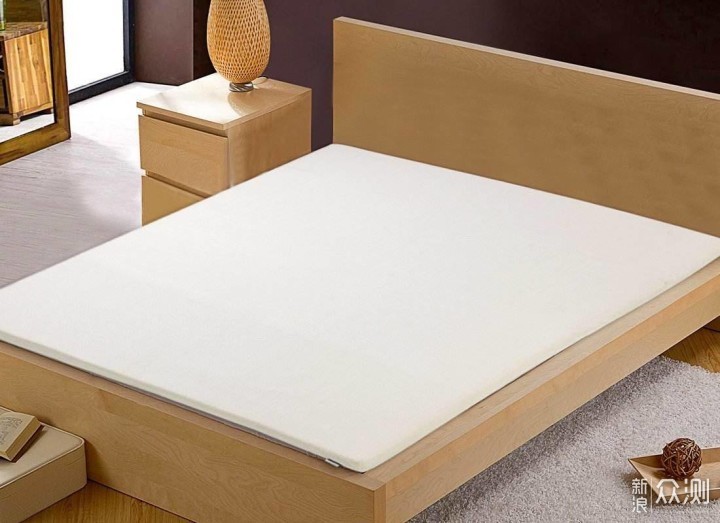 5,海绵床垫就是聚氨酯泡沫做的床垫.