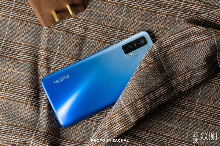 realme 真我v15上手:"面面均衡"的新年锦鲤