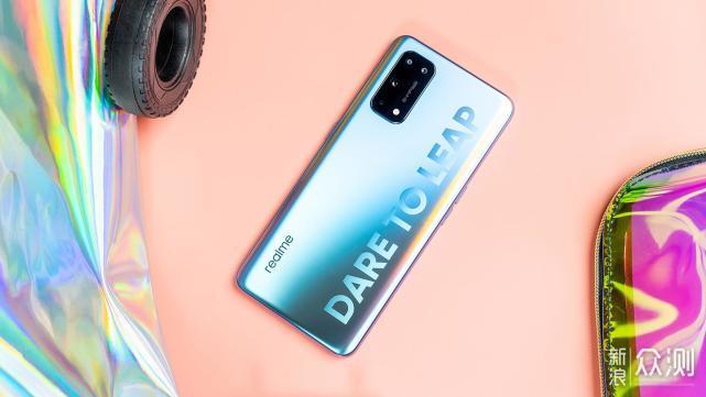 realme x7 pro升级至尊版:底价90hz曲面屏