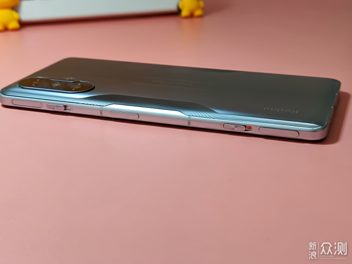 全能旗舰游戏手机:redmi k40游戏增强版评测