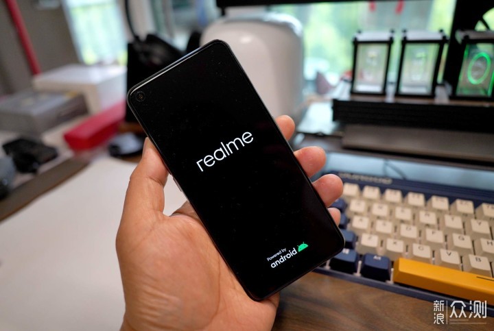 年轻就要潮,realme 真我q3 pro系列手机