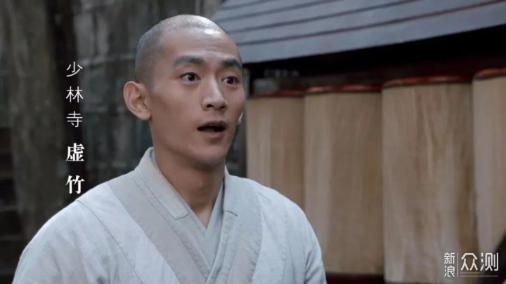 张天阳所出演的虚竹,就目前来看,算是三人之中最正常的一个,但也看