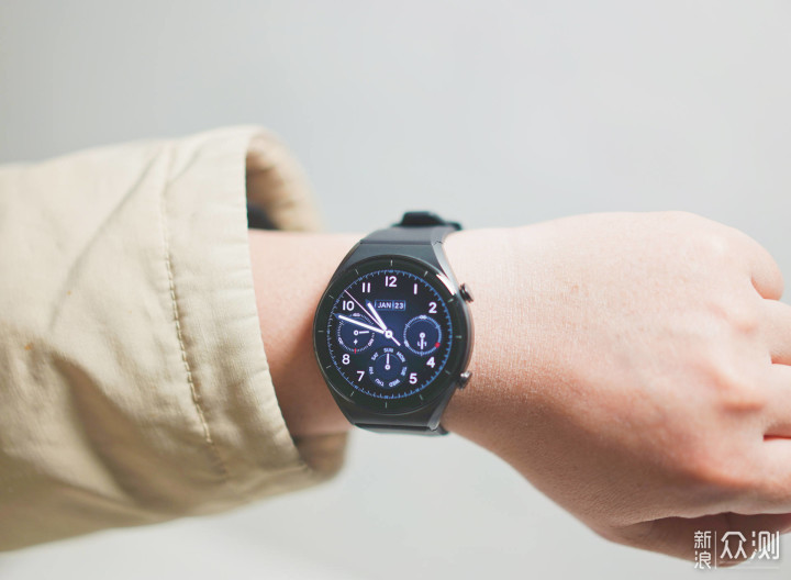 小米智能手表watch,ticwatch智能手表 智能手表中的高端旗舰小米watchs1评测