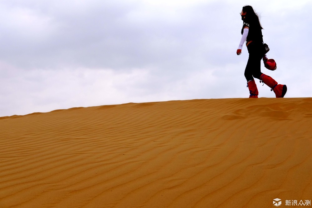 「宁夏之旅」腾格里沙漠的尽头“沙坡头”_新浪众测