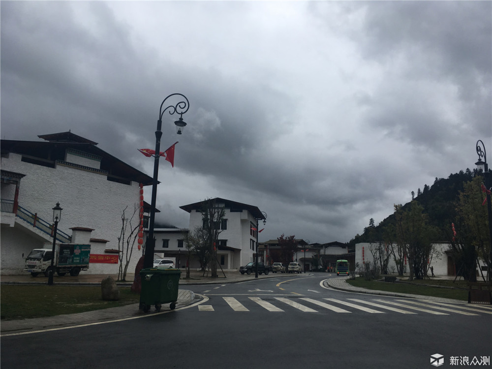 从荒野丛生的拉萨到茂密丛林波密之旅_新浪众测