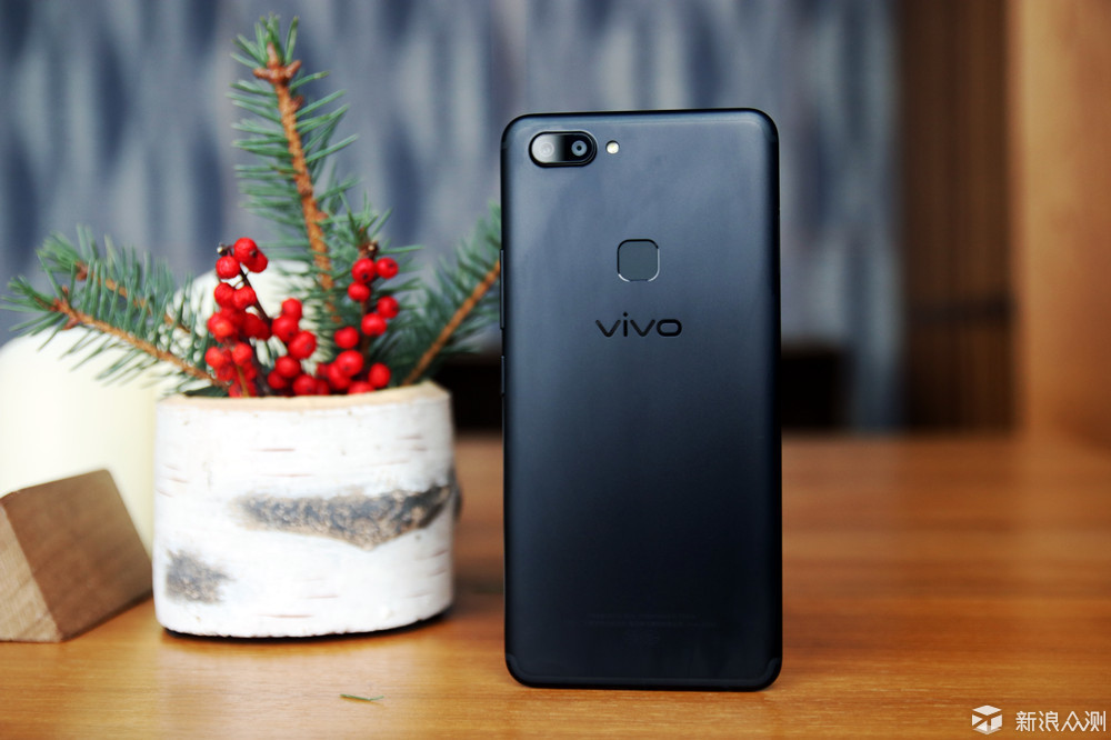 vivo X20 全面屏手机，到底值不值得入手？_新浪众测