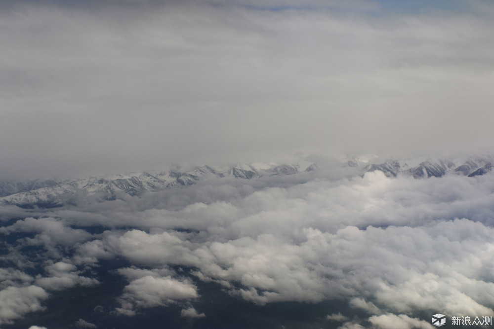 没有找到勃朗峰的照片，来张俯视雪山之景_新浪众测