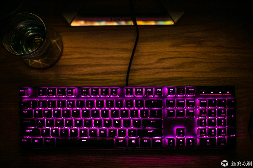 深夜销魂，一块键盘的倾情演绎——MK750 RGB_新浪众测
