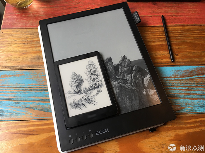 比新Kindle Oasis还贵，这款阅读器有何独特？_新浪众测