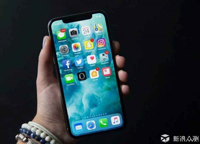 iPhone X减产，手机市场的寒冬会持续多久？_新浪众测