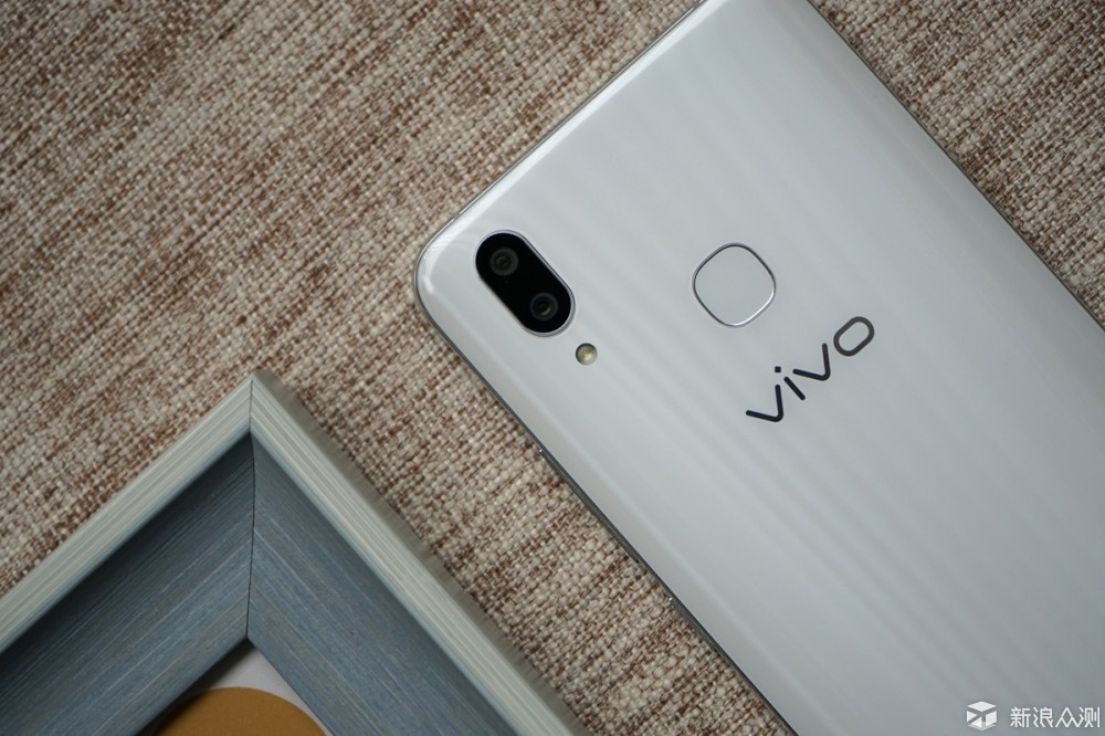 都说OPPO vivo是一家，来个最新机型横行对比_新浪众测