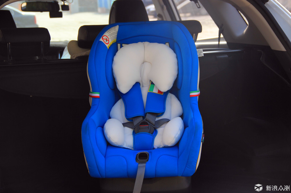 意大利Kiwy狮子王儿童车用安全座椅测评_新浪众测