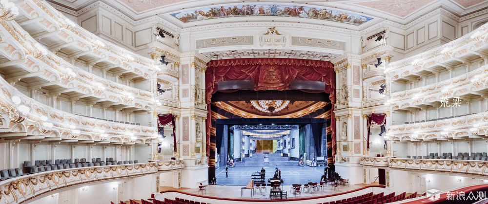 德国森珀歌剧院：建筑艺术和城市命运的纪念碑_新浪众测
