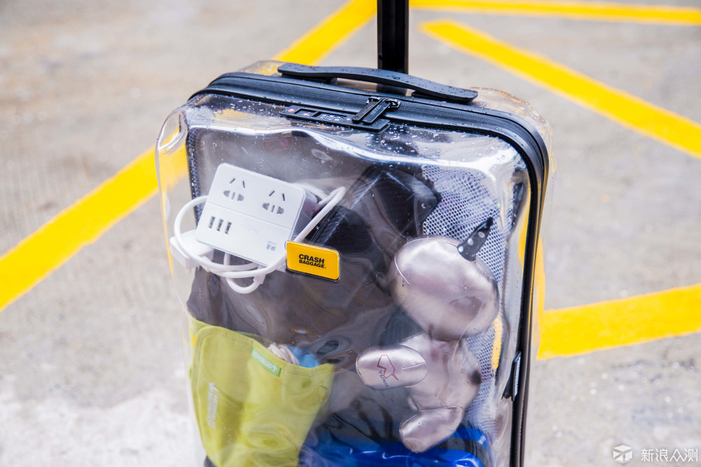街头潮流新品，Crash Baggage透明行李箱体验_新浪众测
