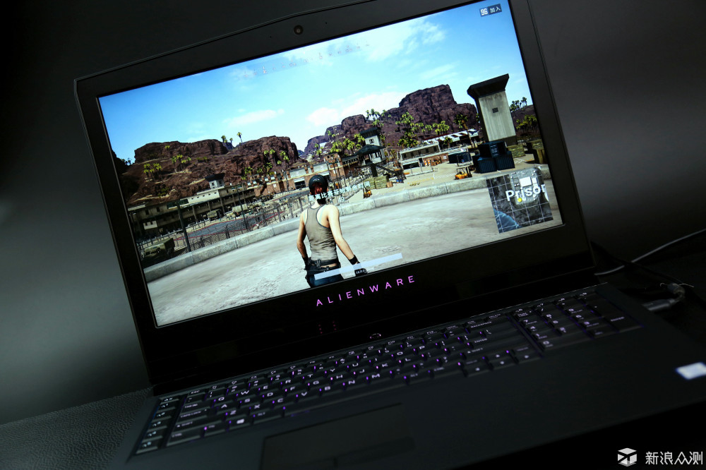 感受八代Intel CPU的力量—ALIENWARE 17R5 _新浪众测