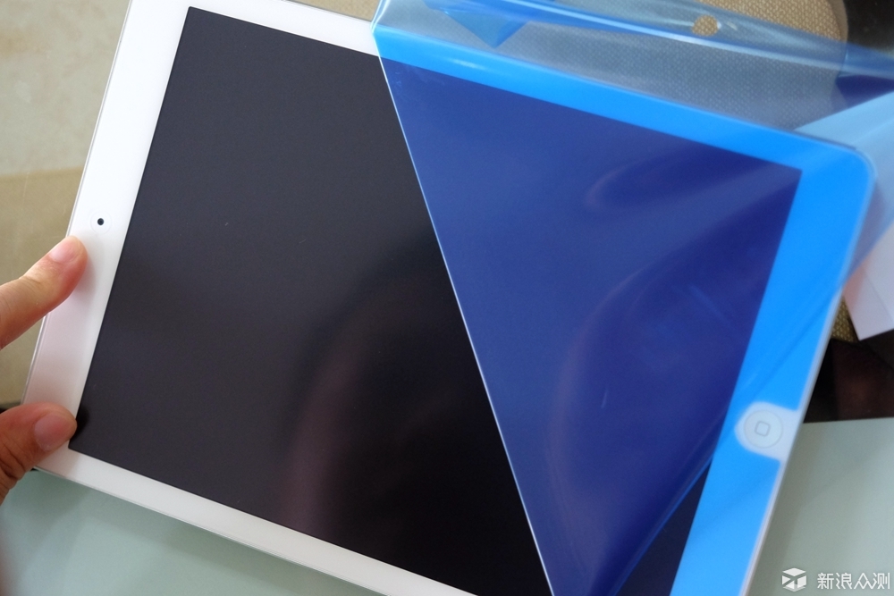 宜丽客iPad贴膜，如纸张般的作画感觉更美好_新浪众测