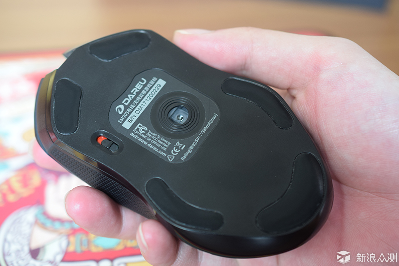 中小无线游戏鼠标，达尔优EM905双模1周感受_新浪众测