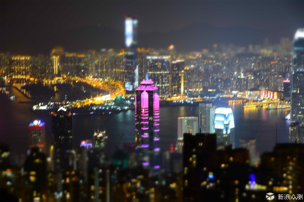 全球三大夜景之最—香港维多利亚港太平山顶_新浪众测