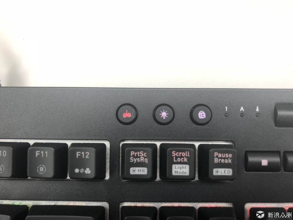 银轴初体验---TTeSportsX1键盘使用分享_新浪众测