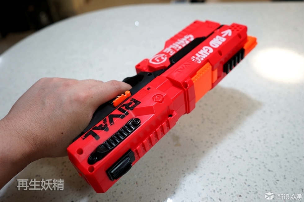 孩之宝 NERF RIVAL 死侍 双枪 开箱、试玩_新浪众测