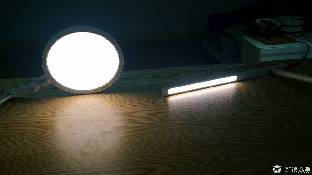 Yeelight 智能LED护眼灯——使用体验_新浪众测