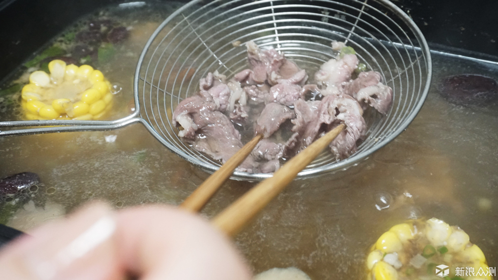 高颜值功能多，轻松烹饪美味--摩飞电烤锅_新浪众测