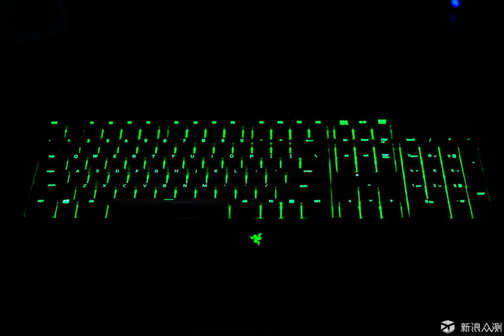 雷蛇黑寡妇标准版-绿轴机械键盘初体验_新浪众测