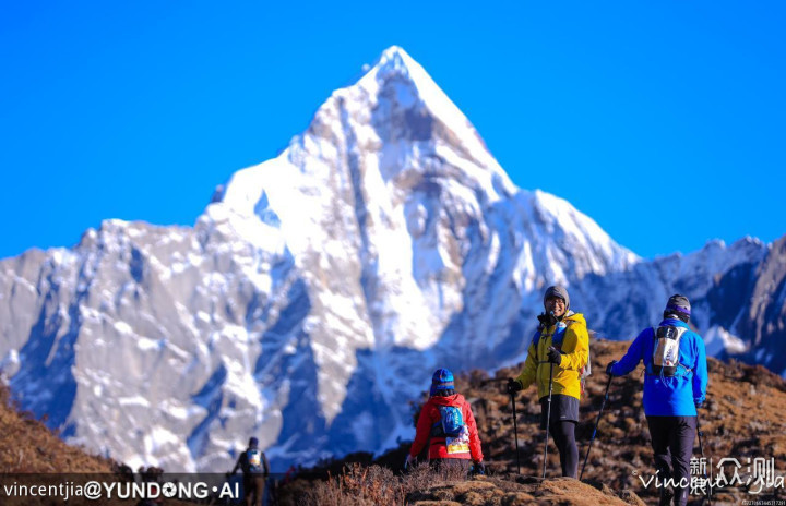 登山、徒步越野赛LEKI碳纤维伸缩折叠手杖体验_新浪众测