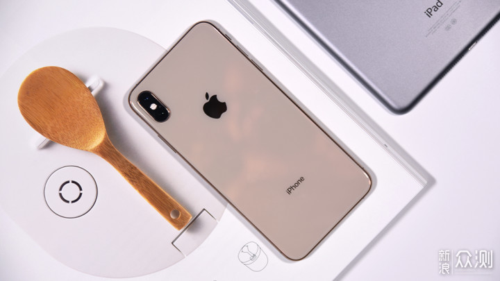 一面极致 一面中庸丨iPhone XS Max 体验报告_新浪众测