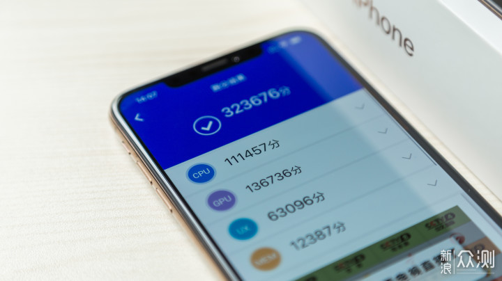 评测日记：我对 iPhone XS Max 的十一天研究_新浪众测