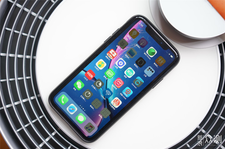 三年后再次邂逅苹果-iPhone XR深度体验 _新浪众测