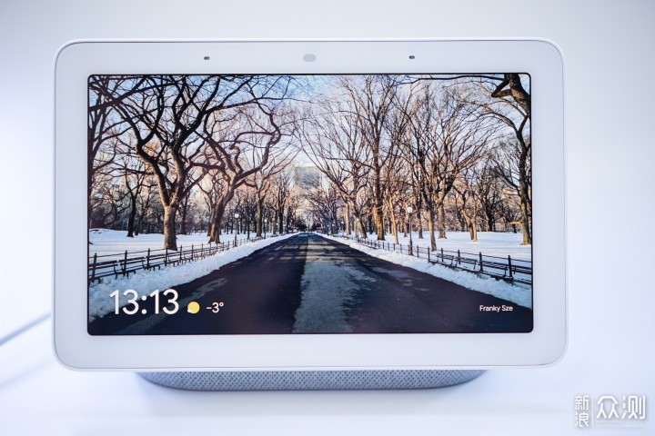 Google Home Hub_新浪众测