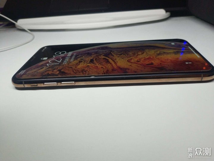 iPhoneXS Max到底能不能评为2018年“真香机”_新浪众测