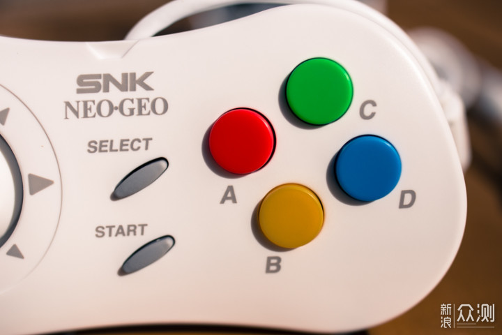 再续街机经典！SNK40周年游戏机 NEOGEO mini_新浪众测