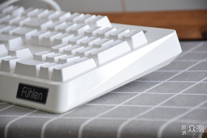 送妹子正好的白色键盘 富勒G900S 纯享版_新浪众测