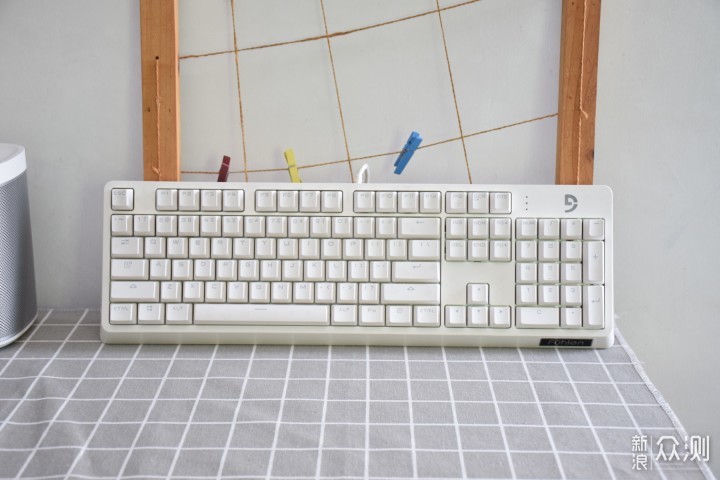 送妹子正好的白色键盘 富勒G900S 纯享版_新浪众测