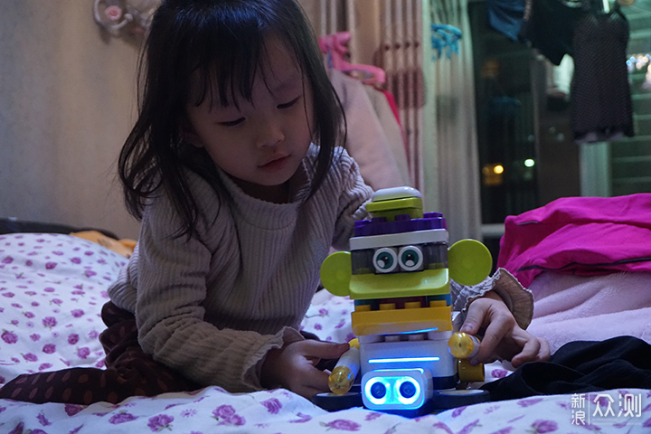 专注孩子玩具，体验满分葡萄—葡萄编程机器人_新浪众测