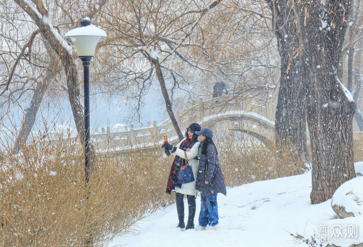 瑞雪迎春  雪落牛城欢乐多_新浪众测