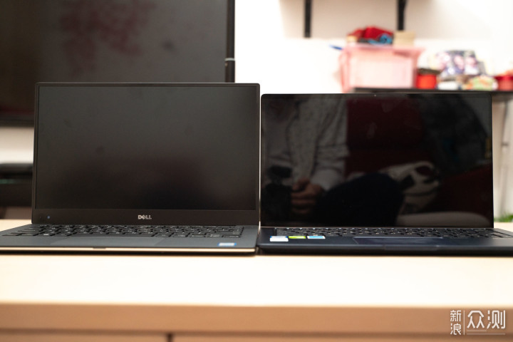 终端轻薄笔记本对比，华硕灵耀U VS DELL XPS_新浪众测