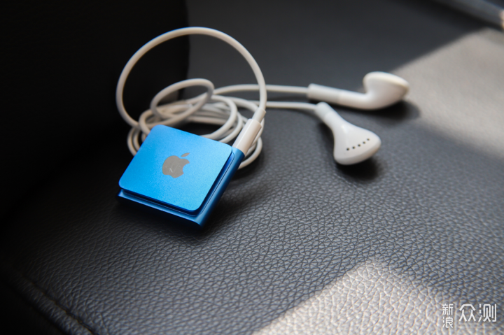 MP3时代落幕，你还记得追过的iPod shuffle4吗_新浪众测