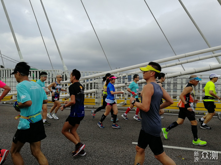 二桥三隧，亚洲最虐—挑战香港马拉松赛道_新浪众测