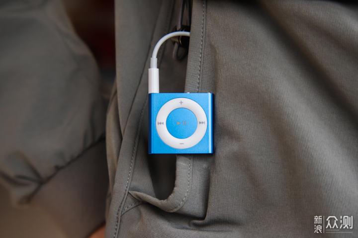 MP3时代落幕，你还记得追过的iPod shuffle4吗_新浪众测