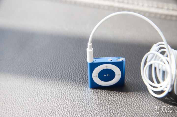 MP3时代落幕，你还记得追过的iPod shuffle4吗_新浪众测