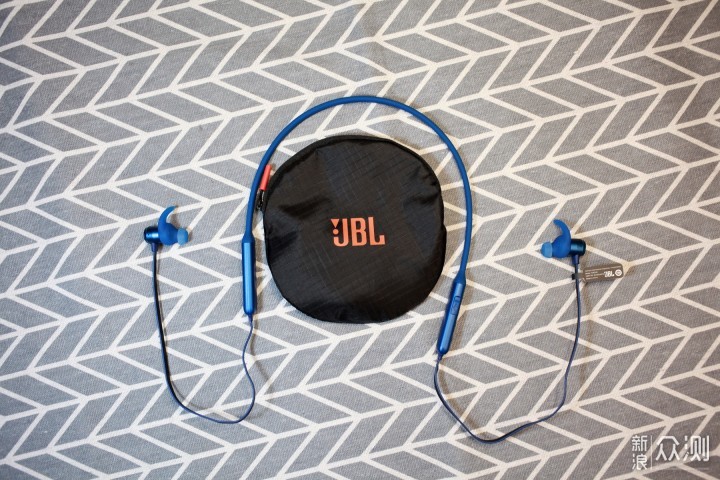 jblt280nc无线降噪蓝牙耳机