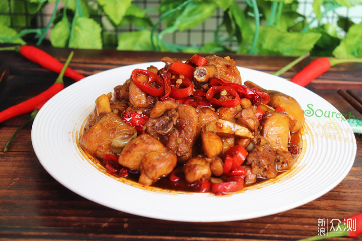 如果你也喜欢吃湘菜,麻辣子鸡千万不能错过,比红烧肉还要好吃过瘾.
