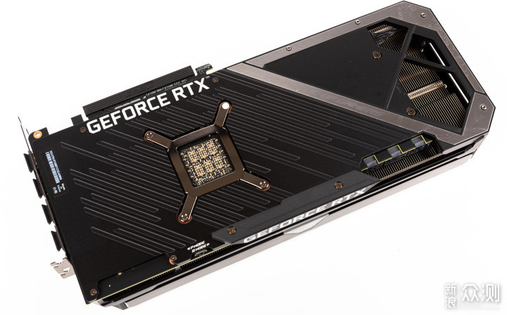白色全塔的魅力海盗船7000x装机c8e3080ti