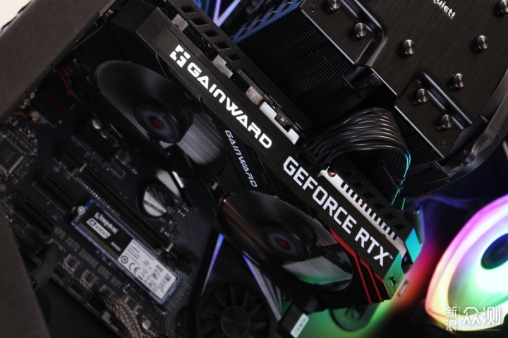 入门级别光追卡耕升rtx3050追风8g显卡