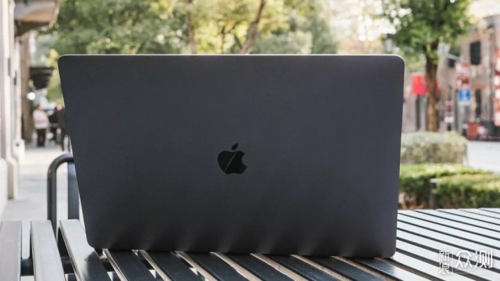 MacBook Pro 16寸，信任重连_新浪众测